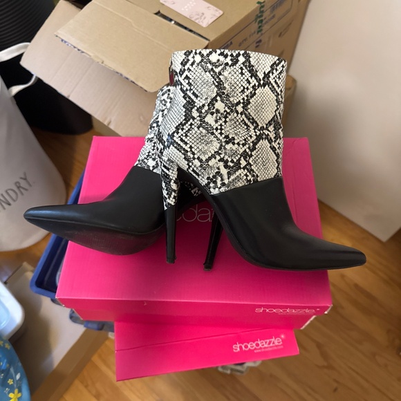 Black and White Snake Print Ankle Boots - Picture 3 of 4